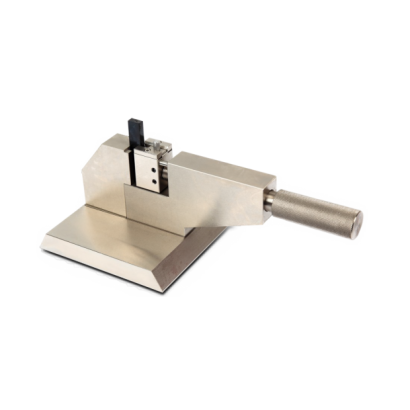 QC-639C.DIzod夾座.png